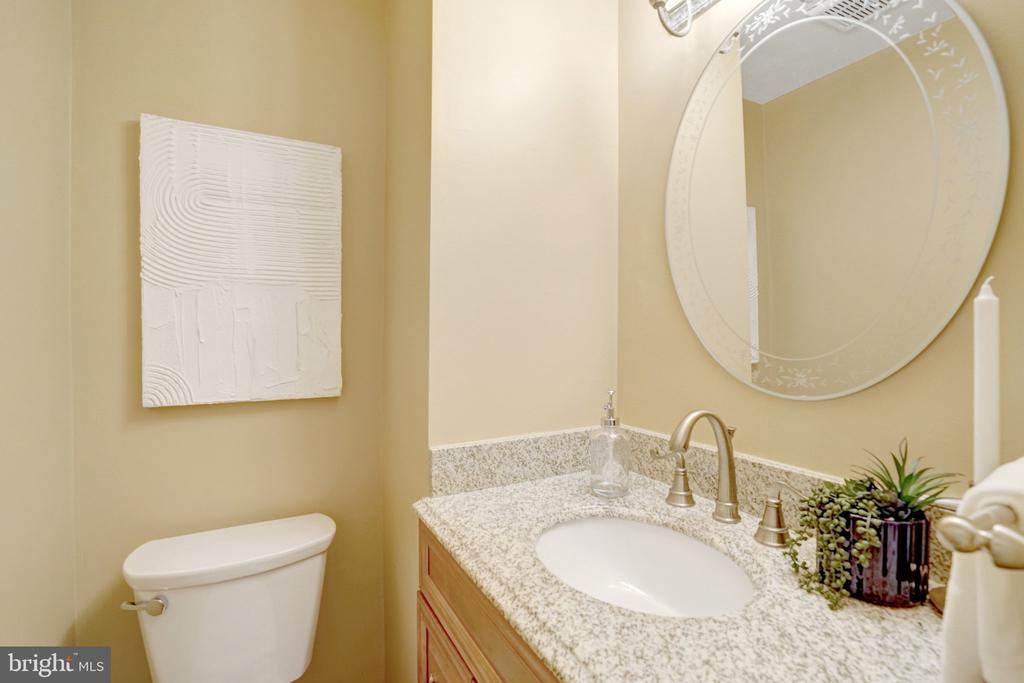 7868 NEWPORT GLEN PASS