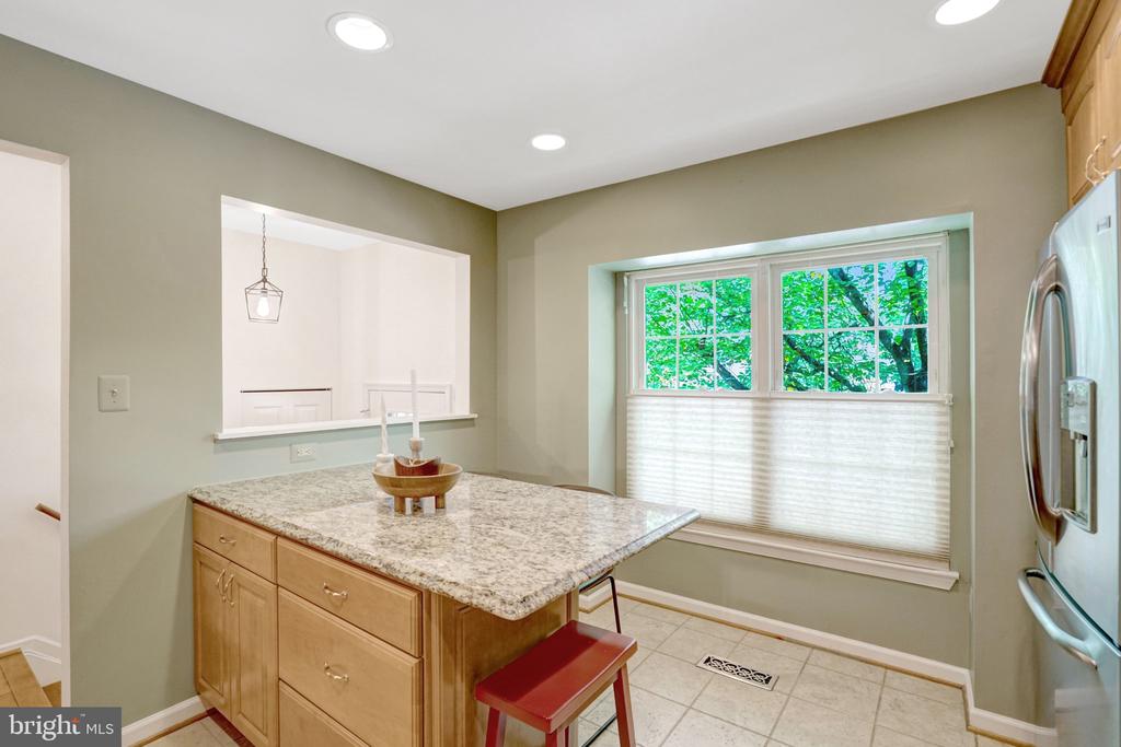 7868 NEWPORT GLEN PASS