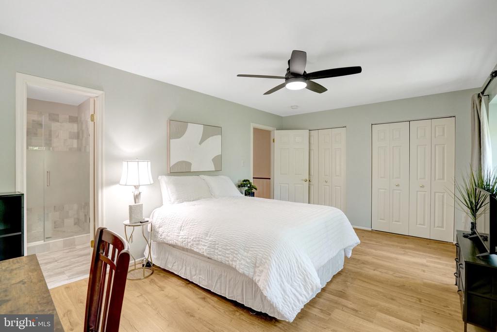 7868 NEWPORT GLEN PASS