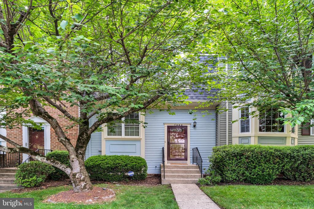 7868 NEWPORT GLEN PASS