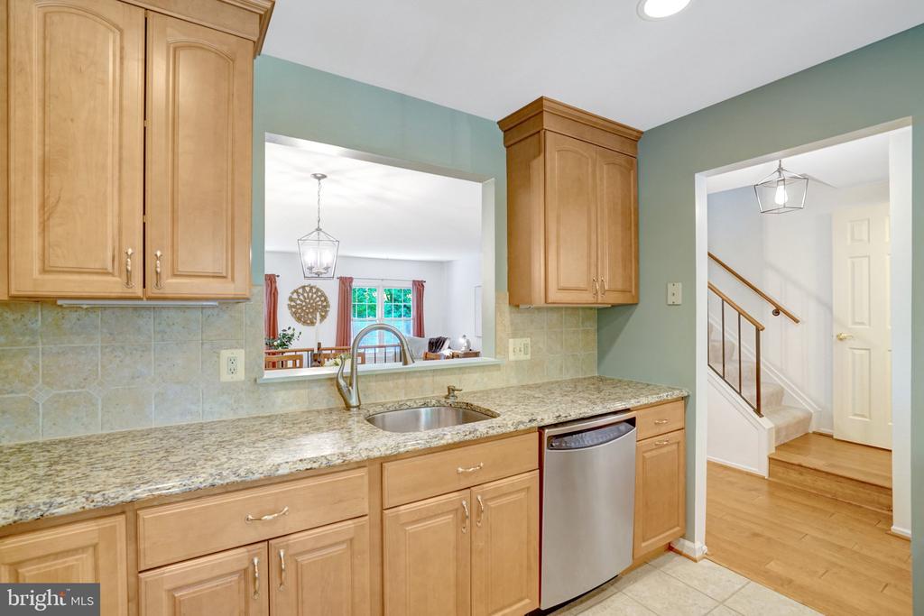 7868 NEWPORT GLEN PASS