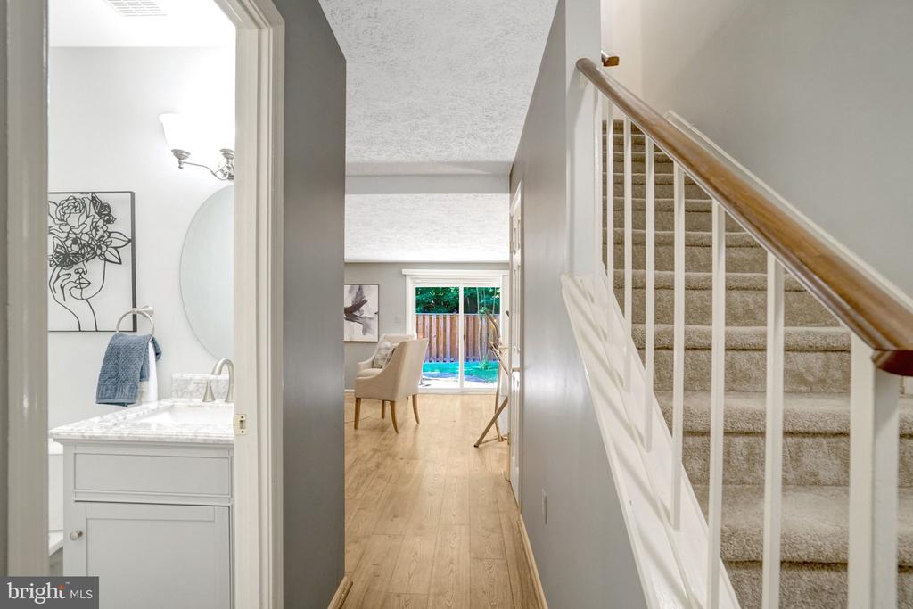7868 NEWPORT GLEN PASS