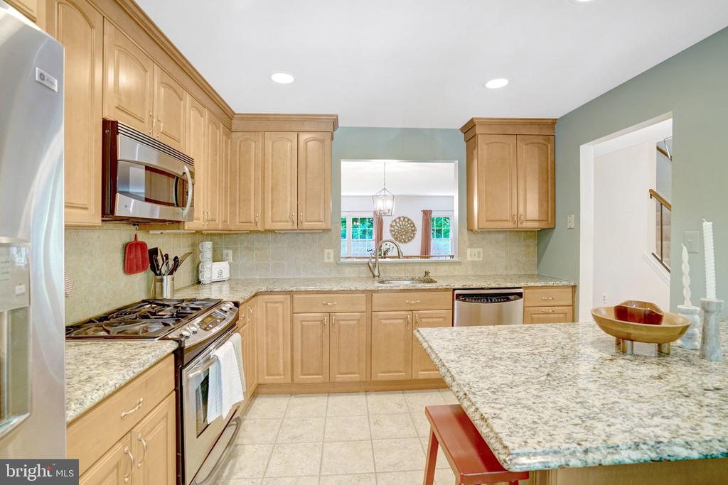 7868 NEWPORT GLEN PASS