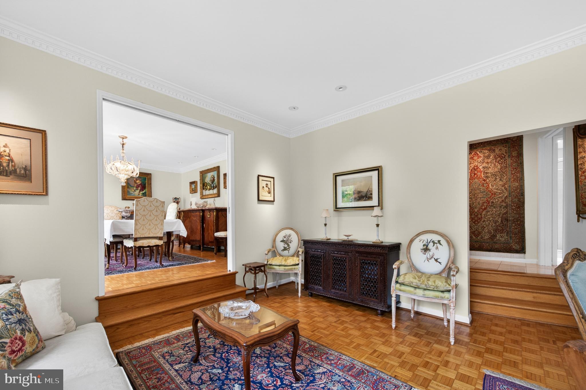 1003 PRIORY PLACE