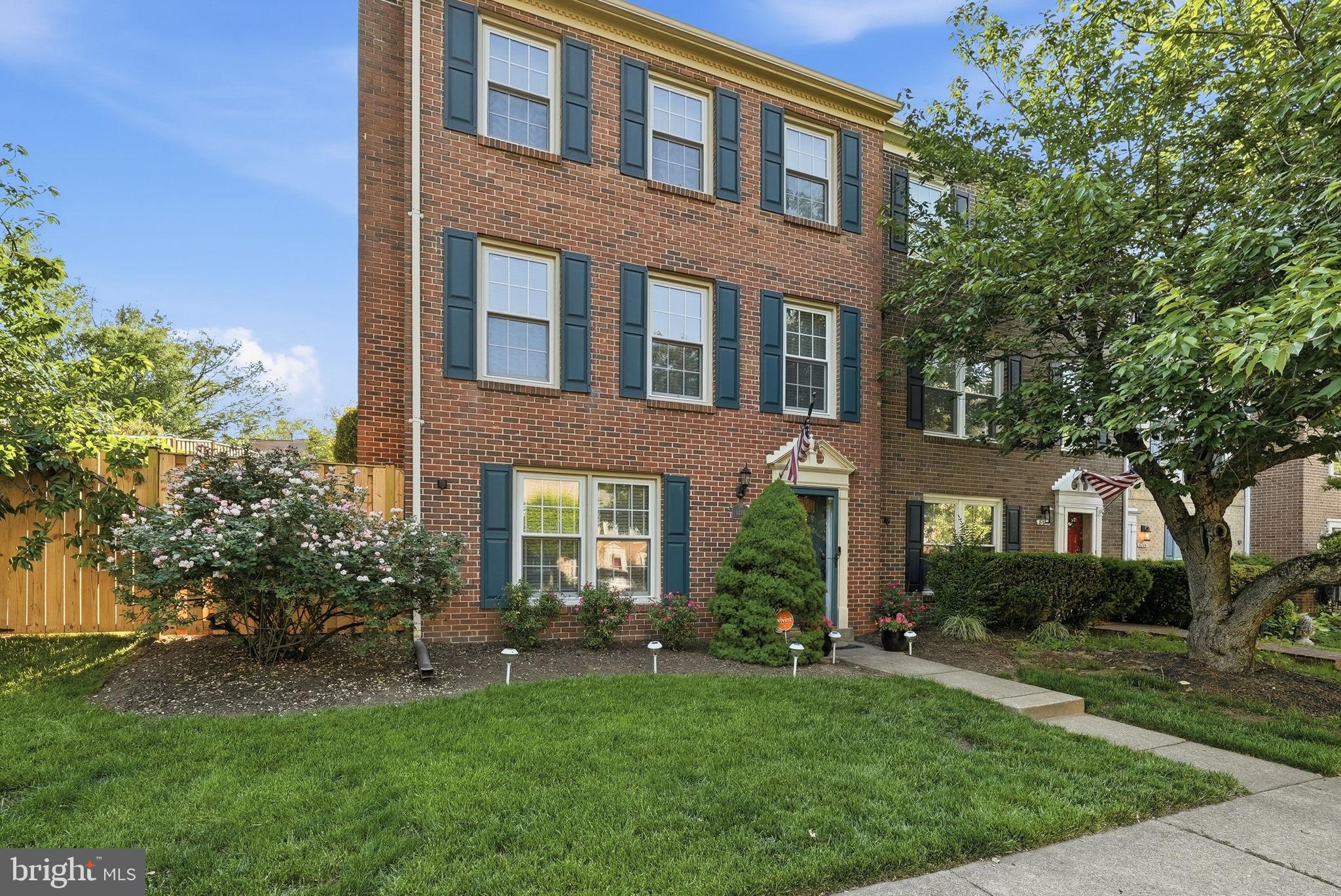 8218 DOCTOR CRAIK COURT