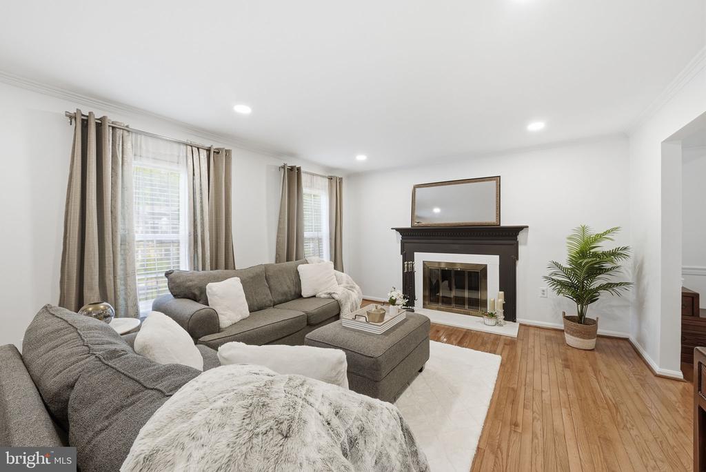8218 DOCTOR CRAIK COURT