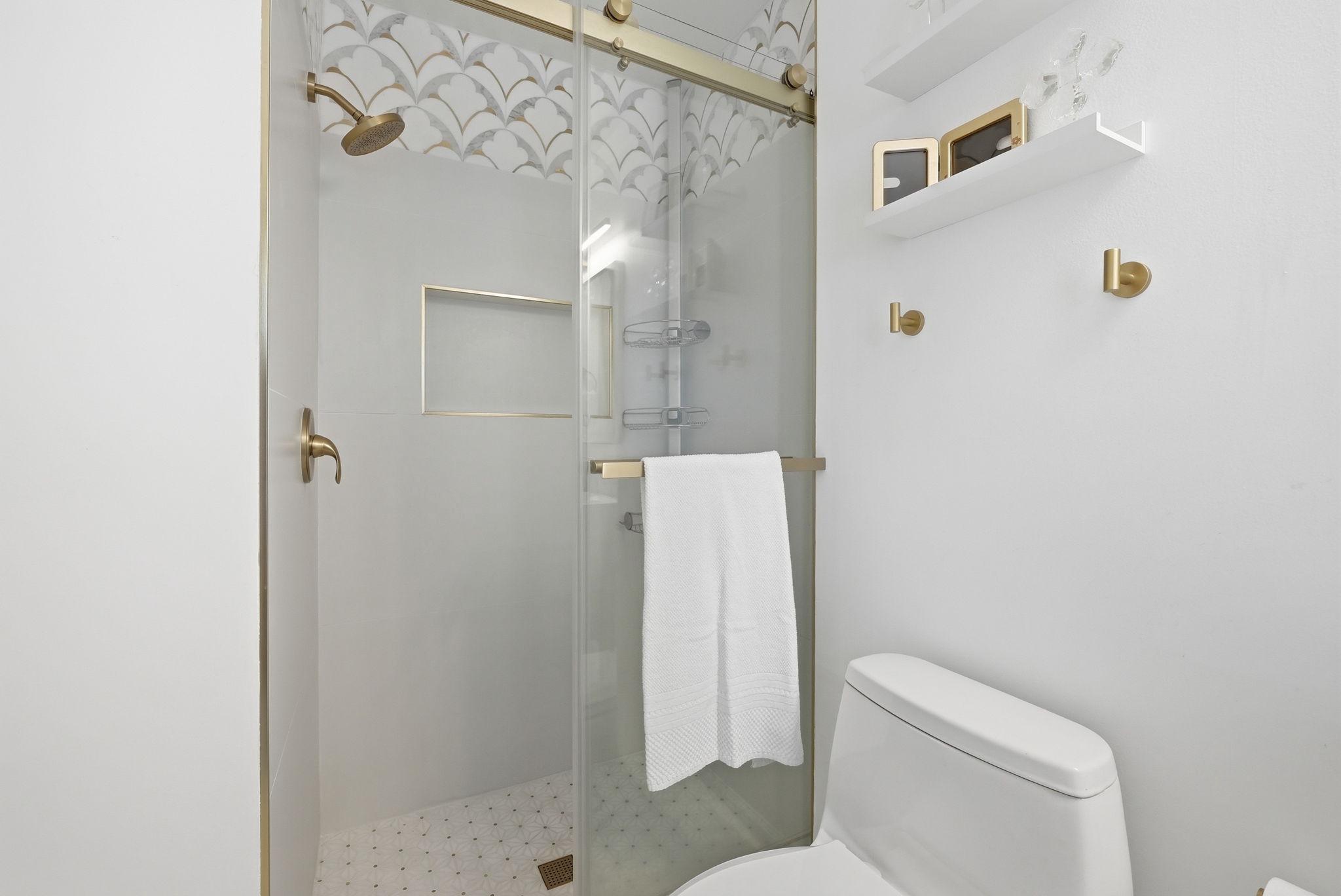 8218 DOCTOR CRAIK COURT