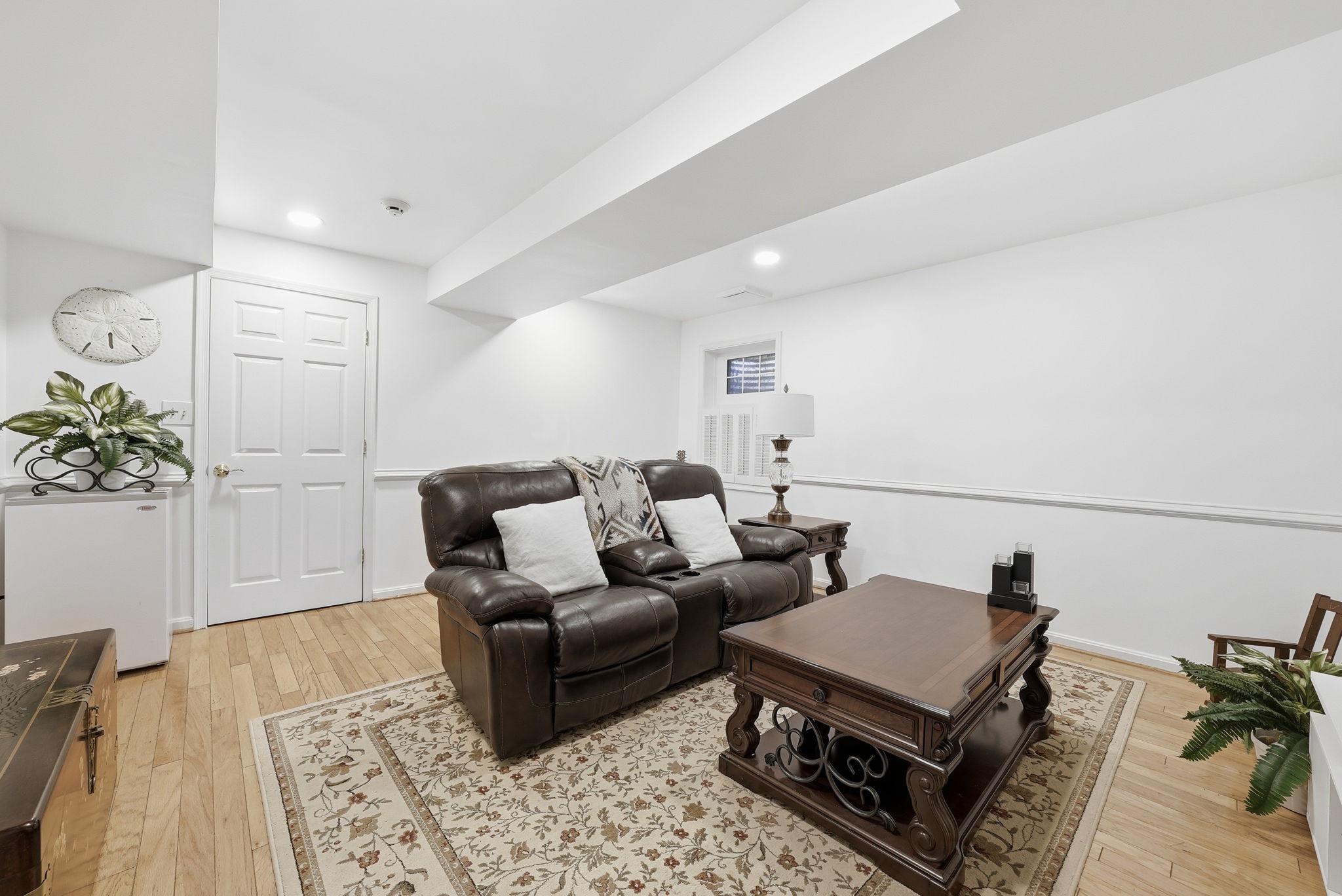 8218 DOCTOR CRAIK COURT