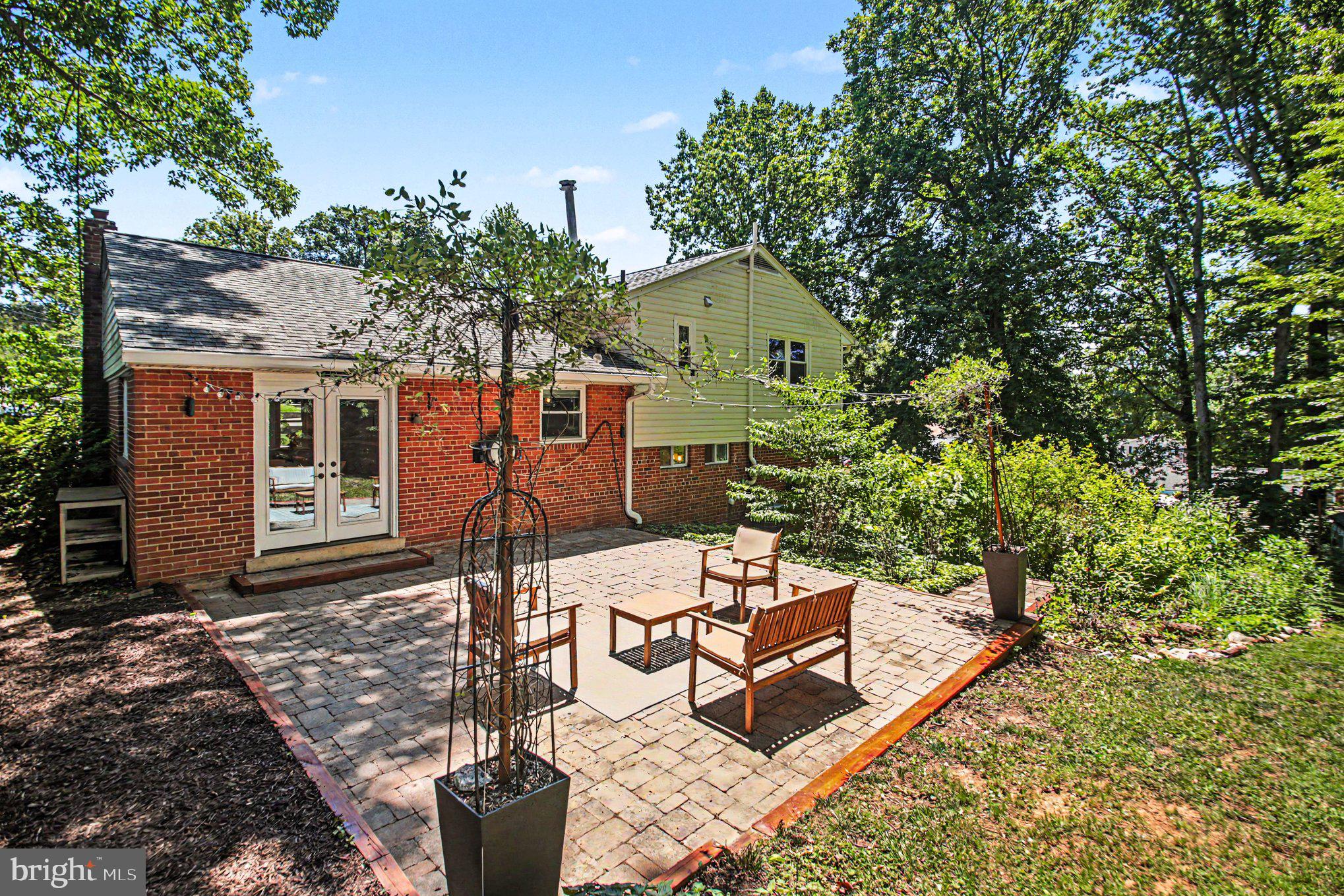 7411 ELLWOOD PLACE