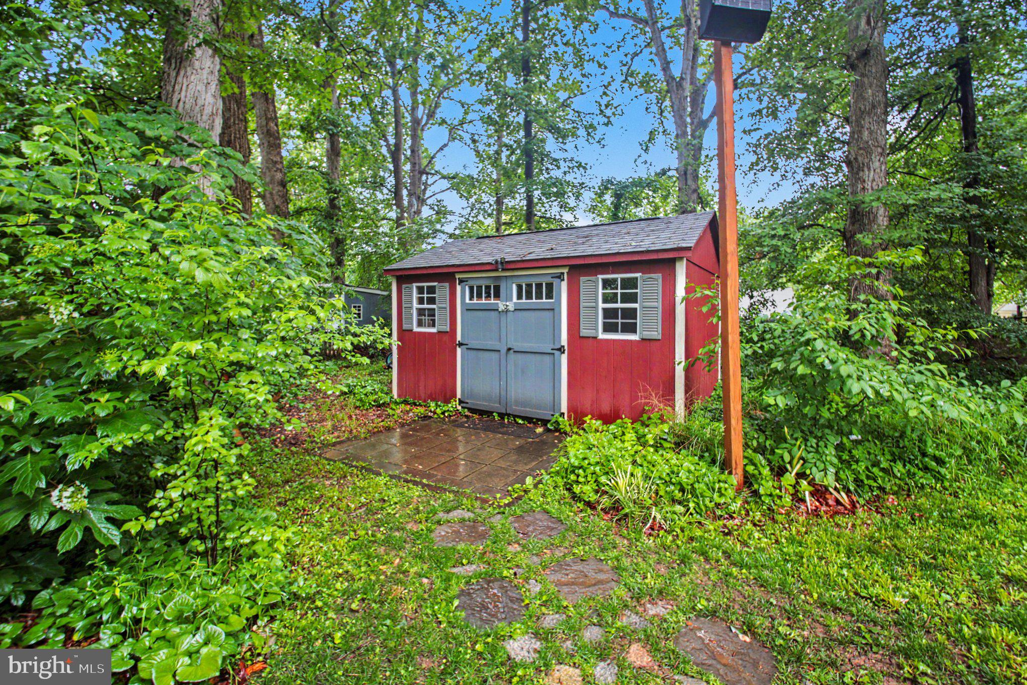 7411 ELLWOOD PLACE