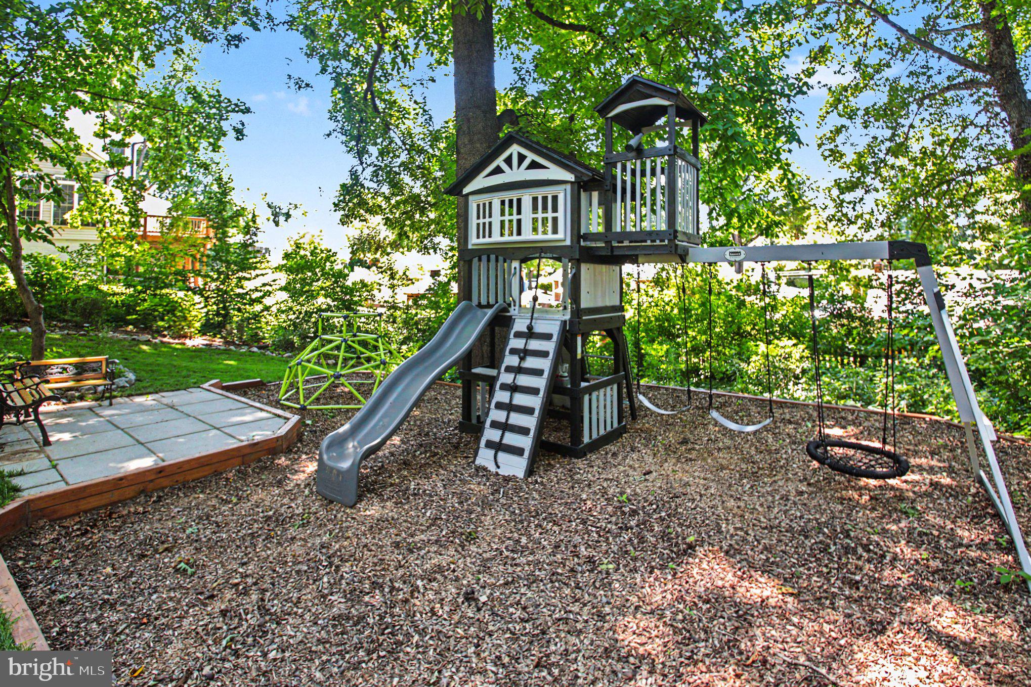 7411 ELLWOOD PLACE