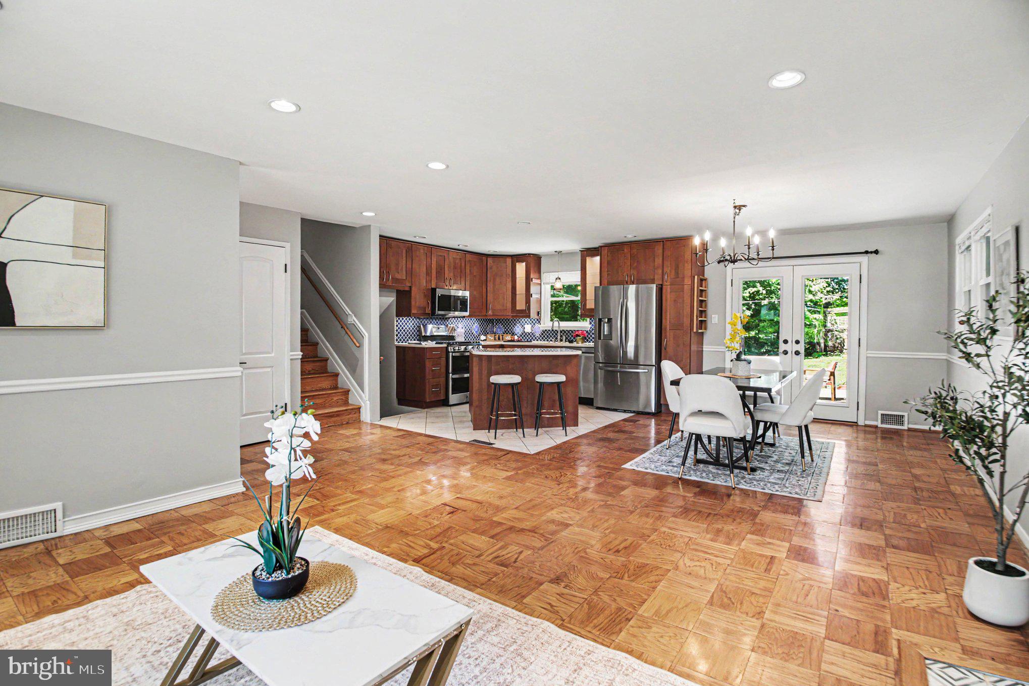 7411 ELLWOOD PLACE