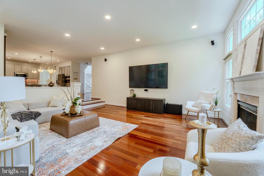 4907 ELSA COURT