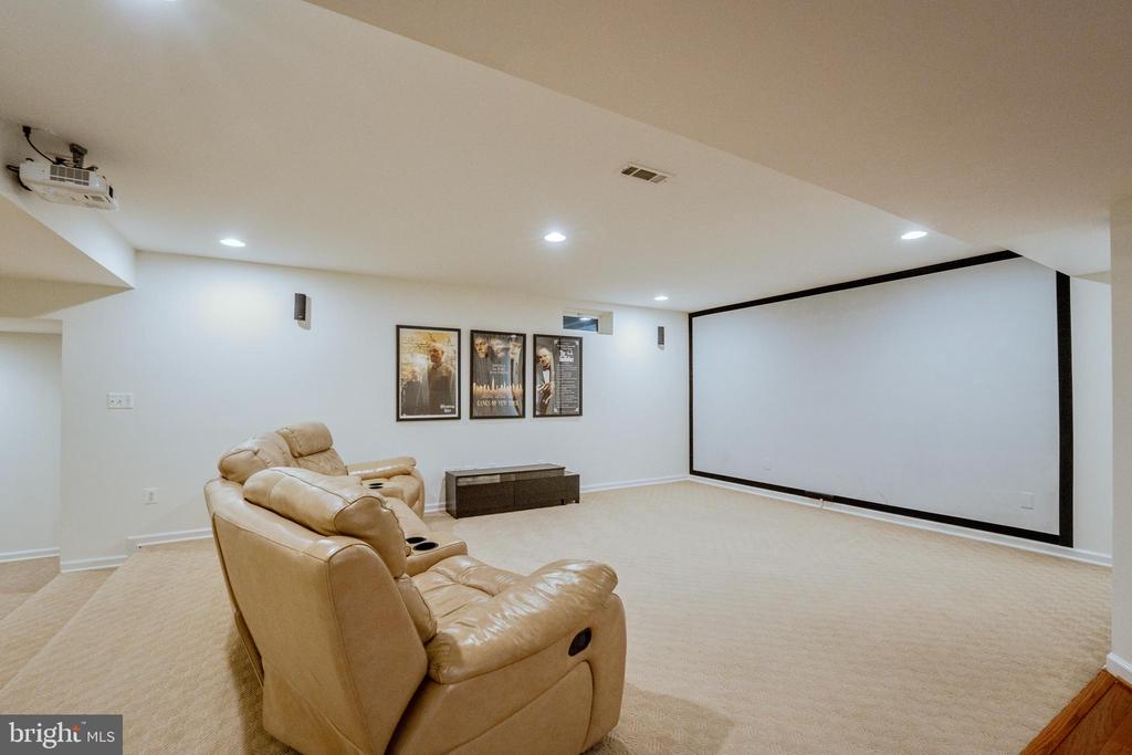 4907 ELSA COURT