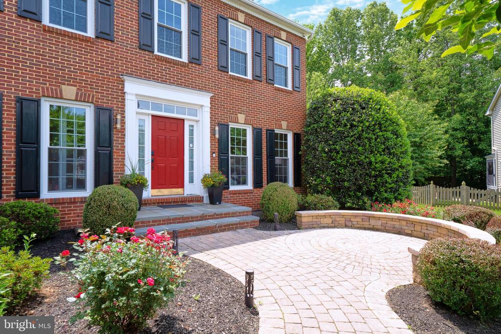 4907 ELSA COURT