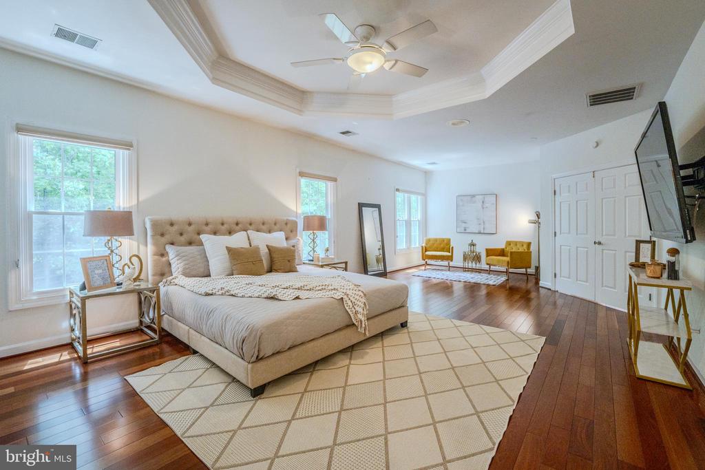 4907 ELSA COURT