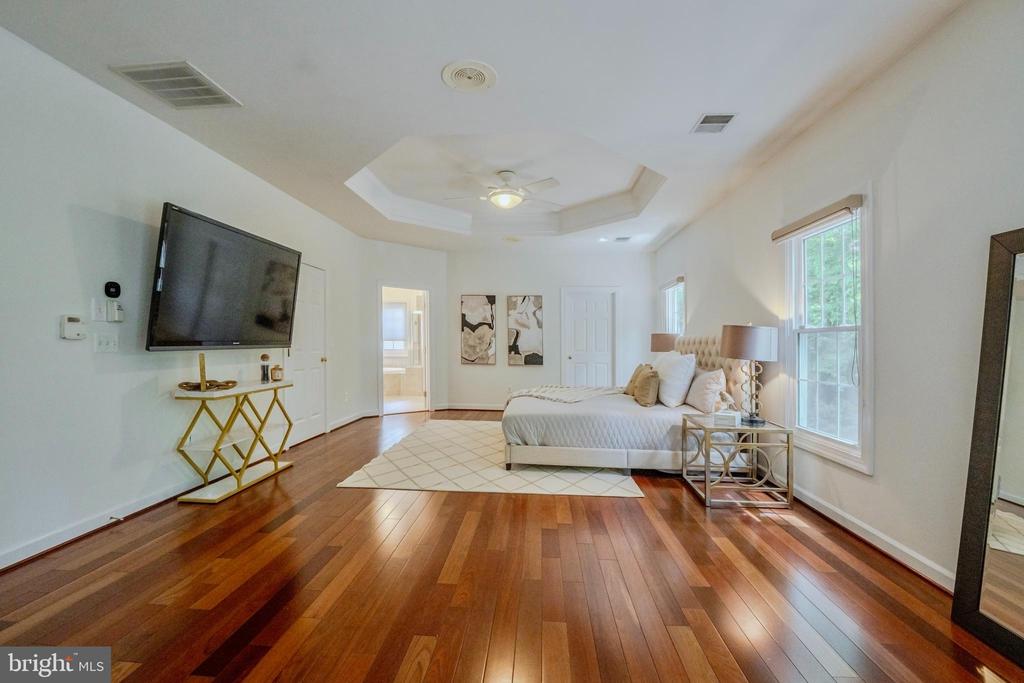 4907 ELSA COURT