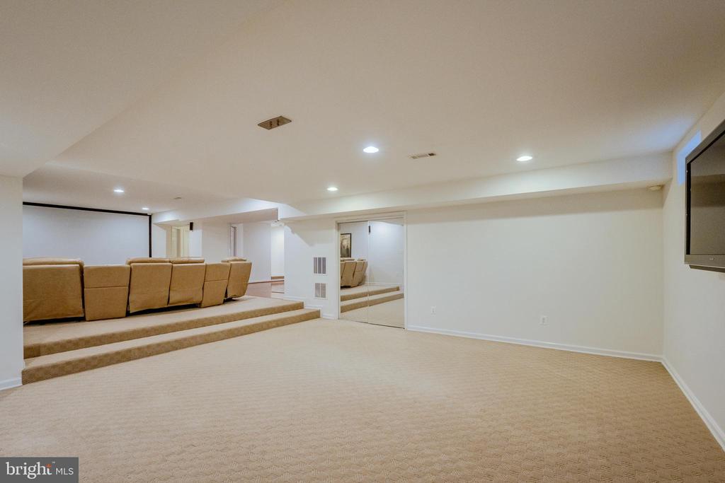 4907 ELSA COURT