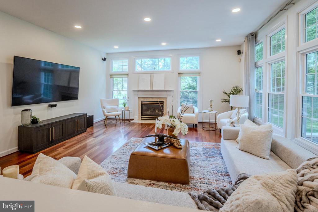 4907 ELSA COURT