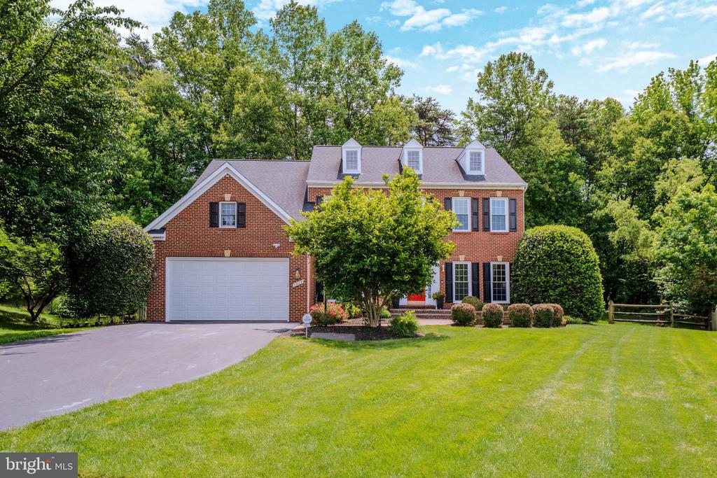 4907 ELSA COURT