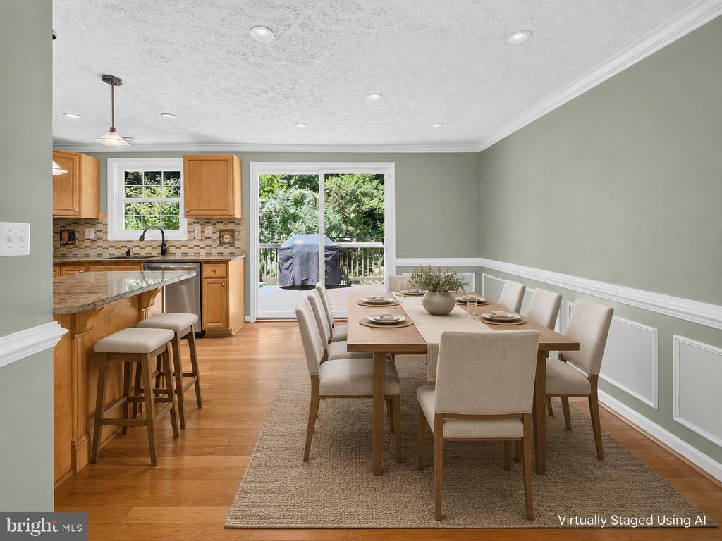 8471 GREAT LAKE LANE