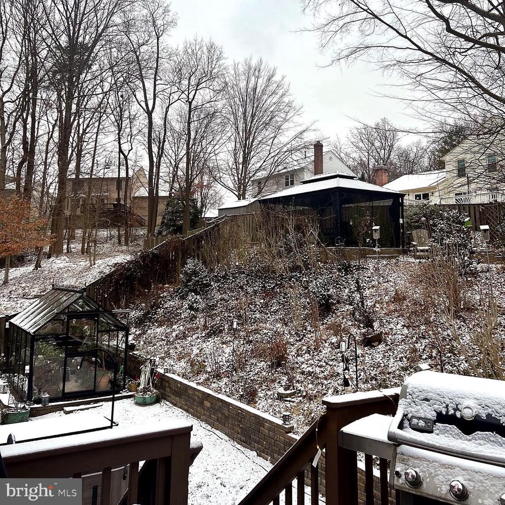 8471 GREAT LAKE LANE