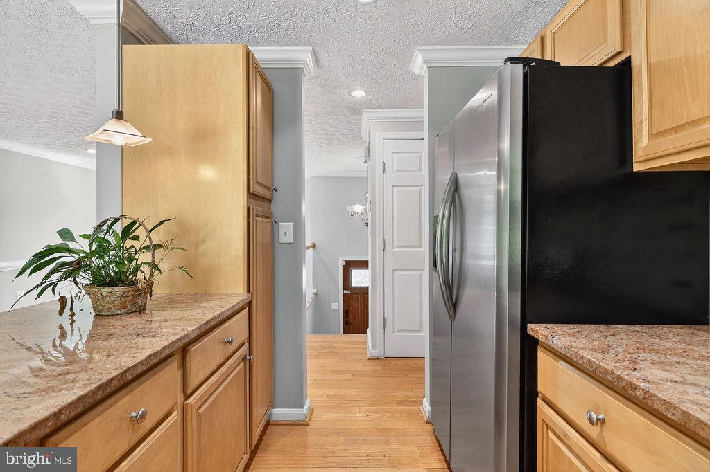 8471 GREAT LAKE LANE
