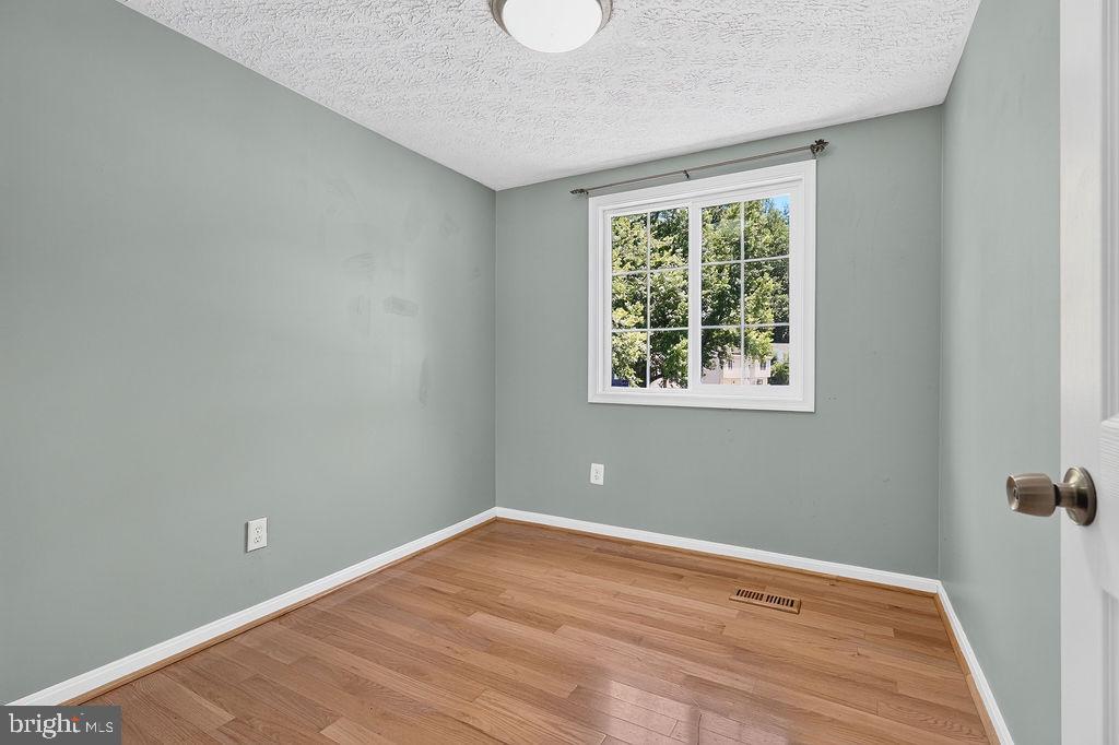 8471 GREAT LAKE LANE