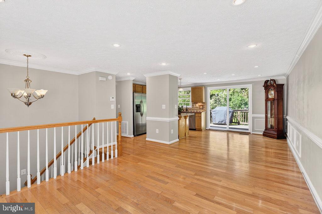 8471 GREAT LAKE LANE