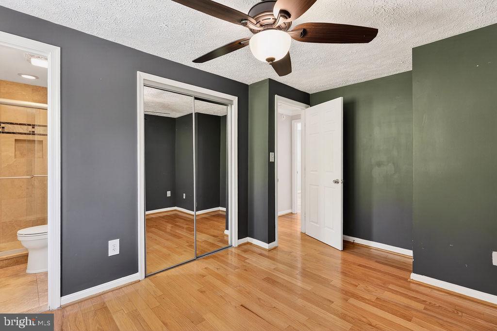 8471 GREAT LAKE LANE