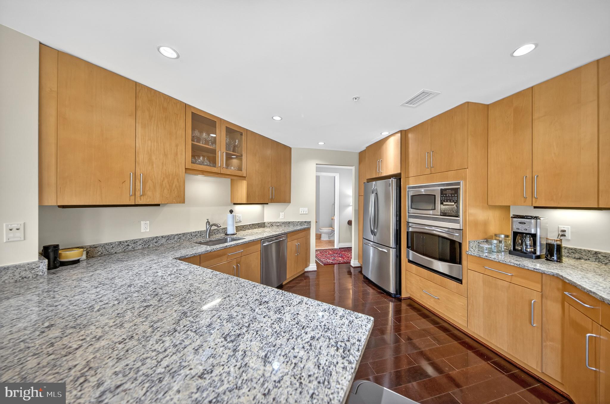 8220 CRESTWOOD HEIGHTS DRIVE 407