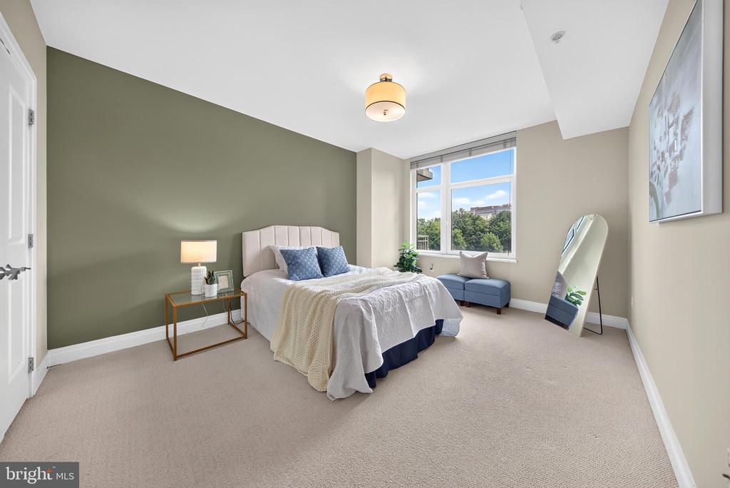 8220 CRESTWOOD HEIGHTS DRIVE 407