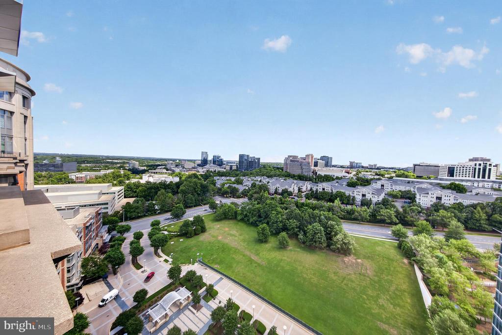 8220 CRESTWOOD HEIGHTS DRIVE 407