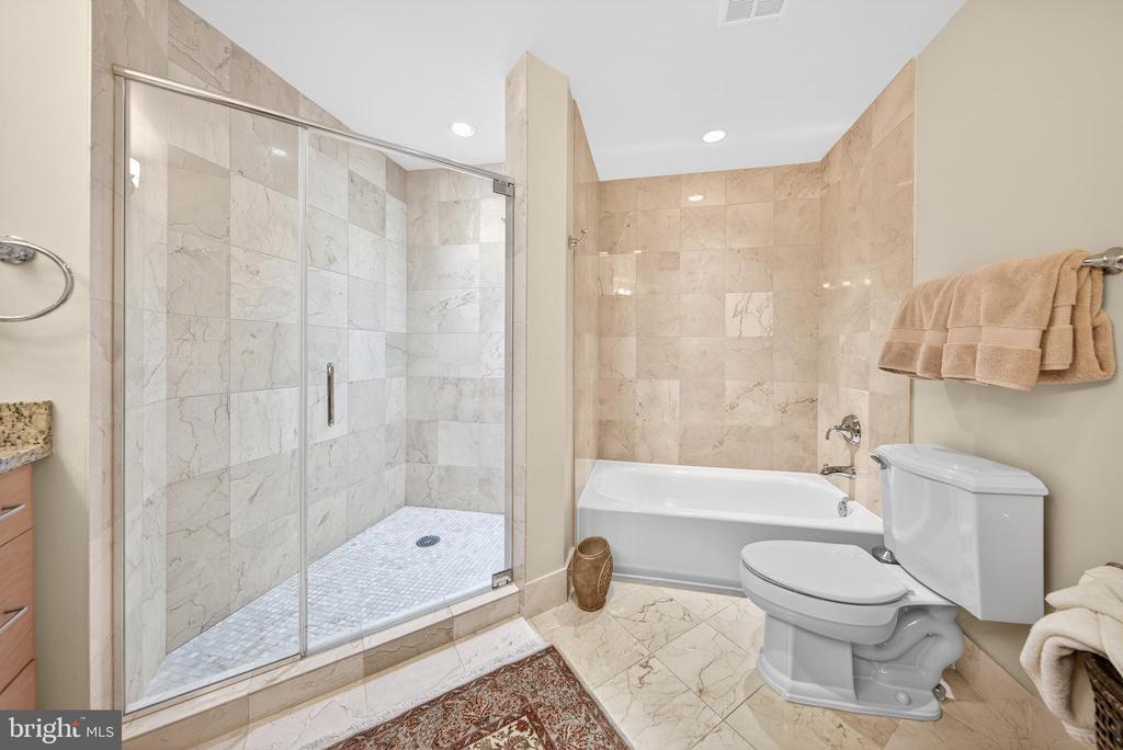 8220 CRESTWOOD HEIGHTS DRIVE 407