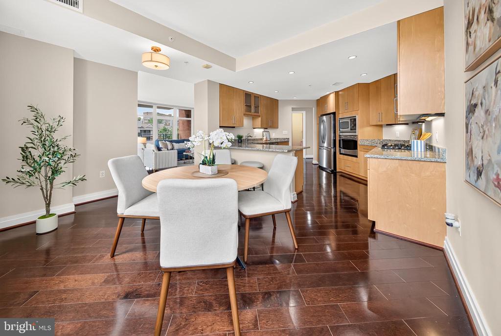 8220 CRESTWOOD HEIGHTS DRIVE 407