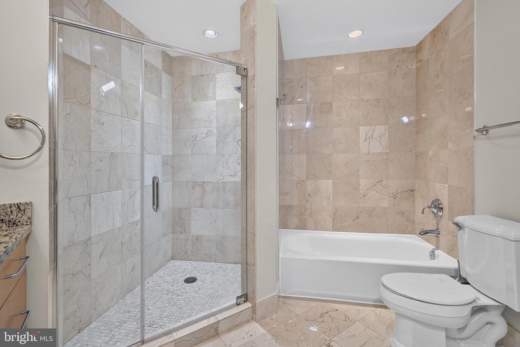 8220 CRESTWOOD HEIGHTS DRIVE 407