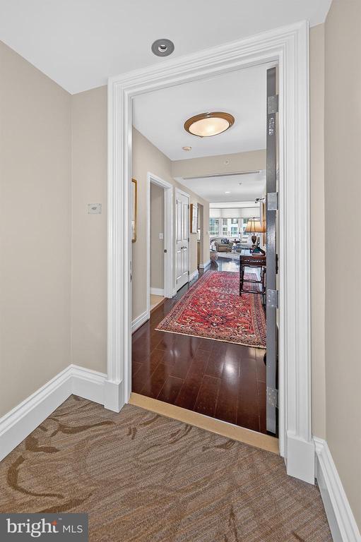 8220 CRESTWOOD HEIGHTS DRIVE 407