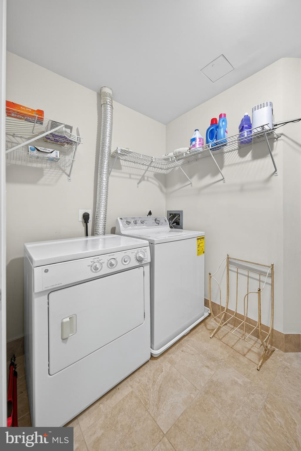 8220 CRESTWOOD HEIGHTS DRIVE 407