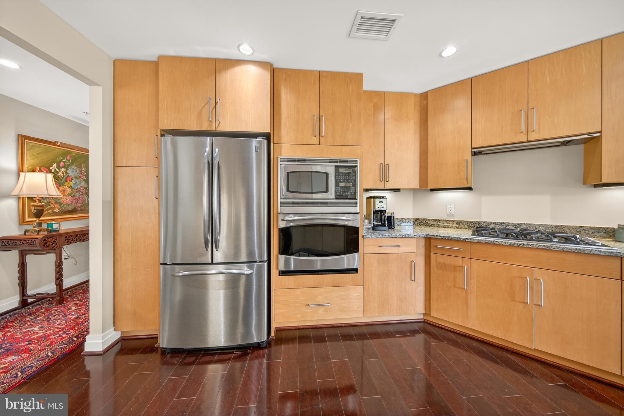 8220 CRESTWOOD HEIGHTS DRIVE 407