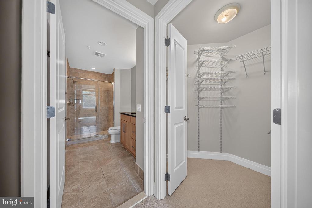 8220 CRESTWOOD HEIGHTS DRIVE 407