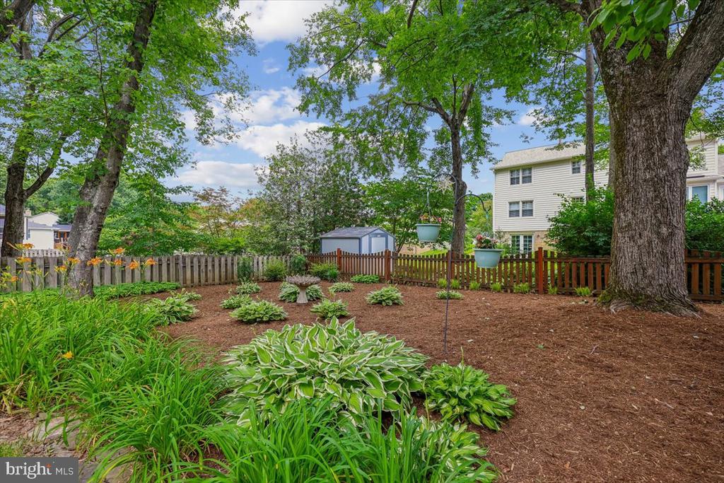9804 DANSK COURT