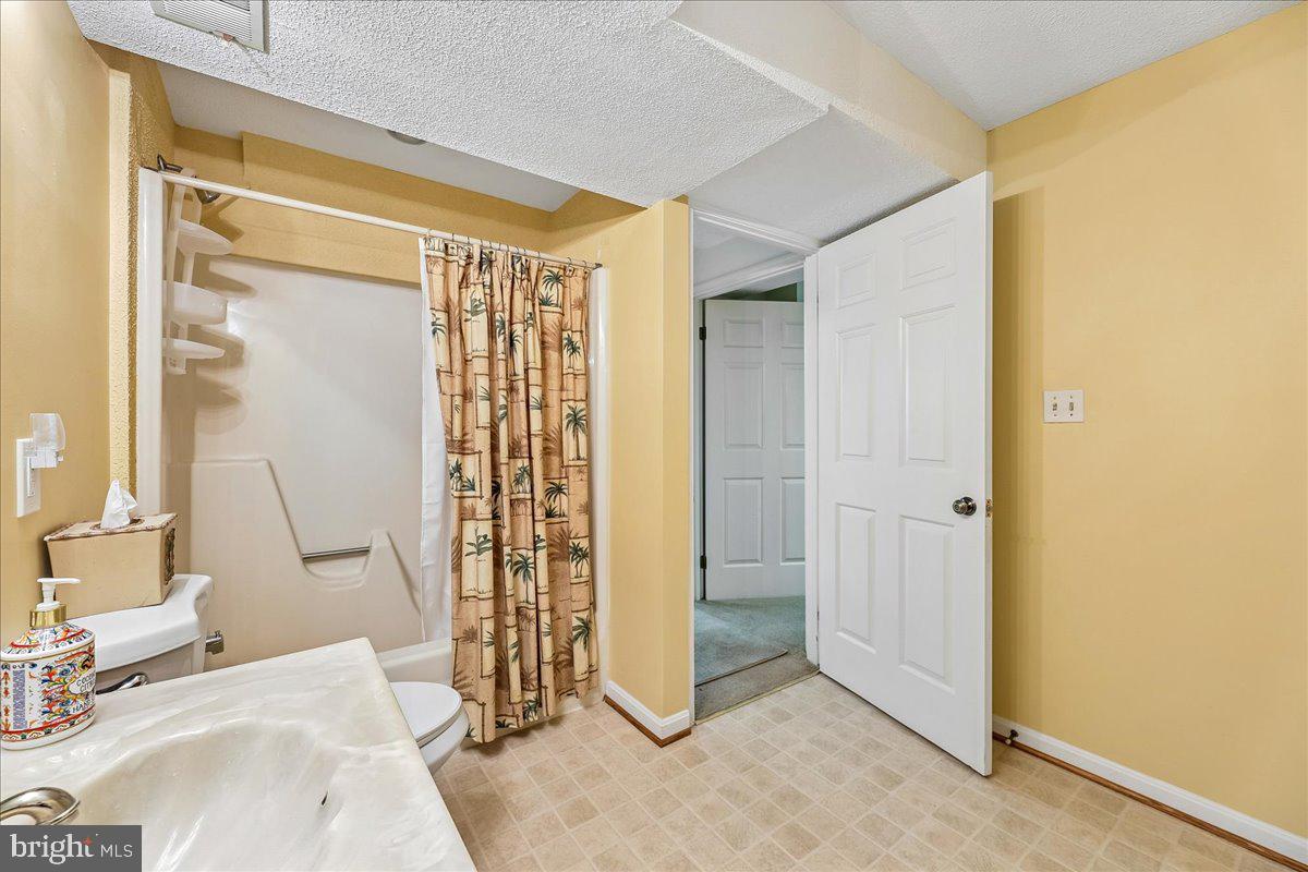 9804 DANSK COURT