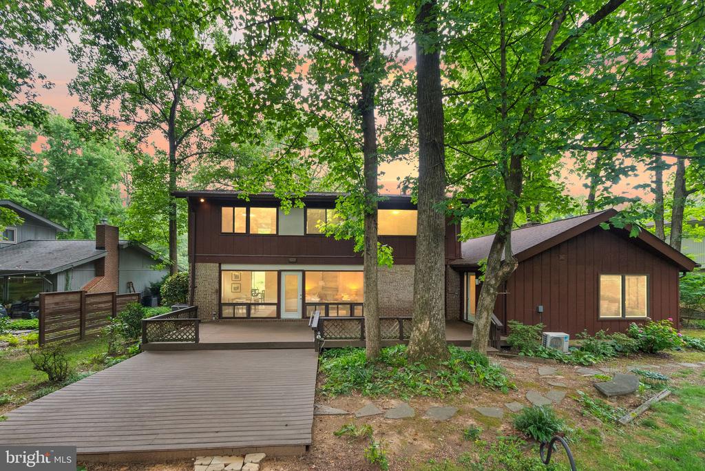 4227 ELIZABETH LANE