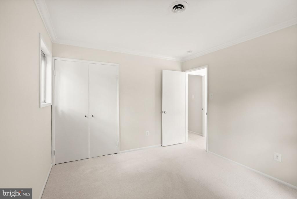 4227 ELIZABETH LANE