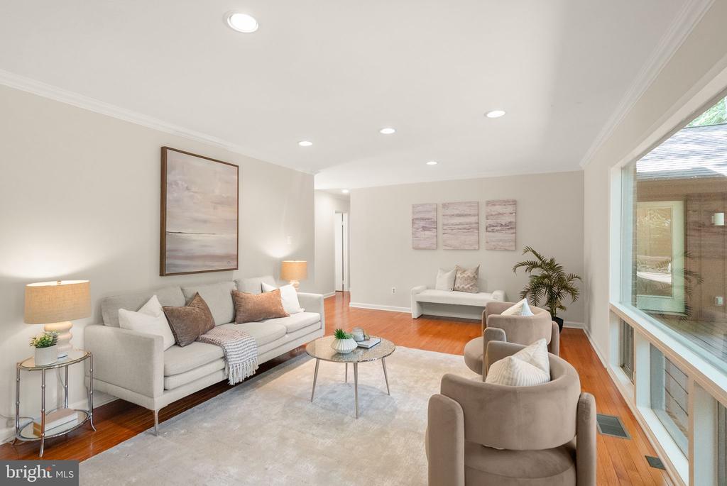 4227 ELIZABETH LANE