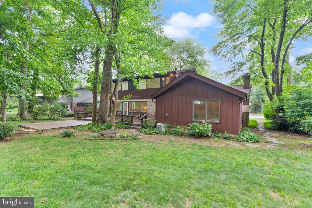 4227 ELIZABETH LANE