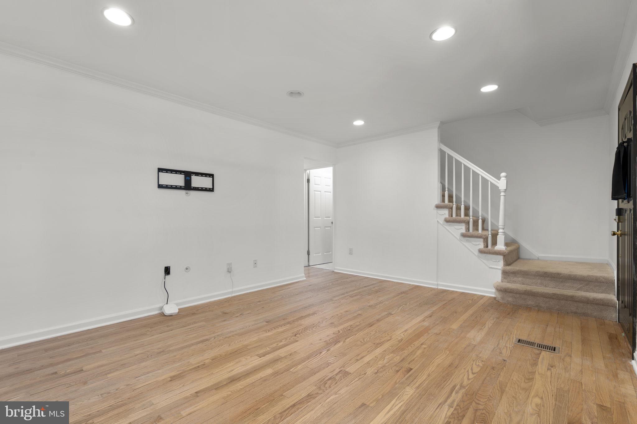 2407 ALSOP COURT
