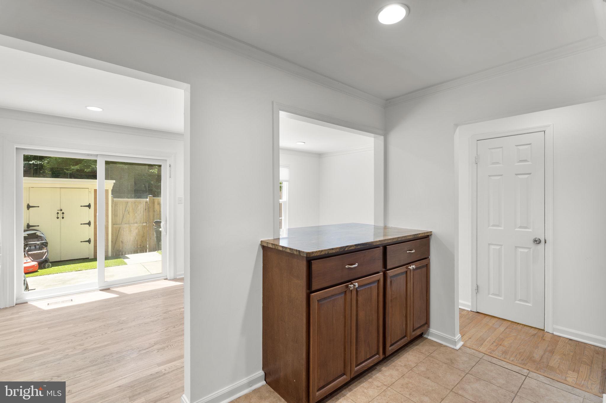 2407 ALSOP COURT