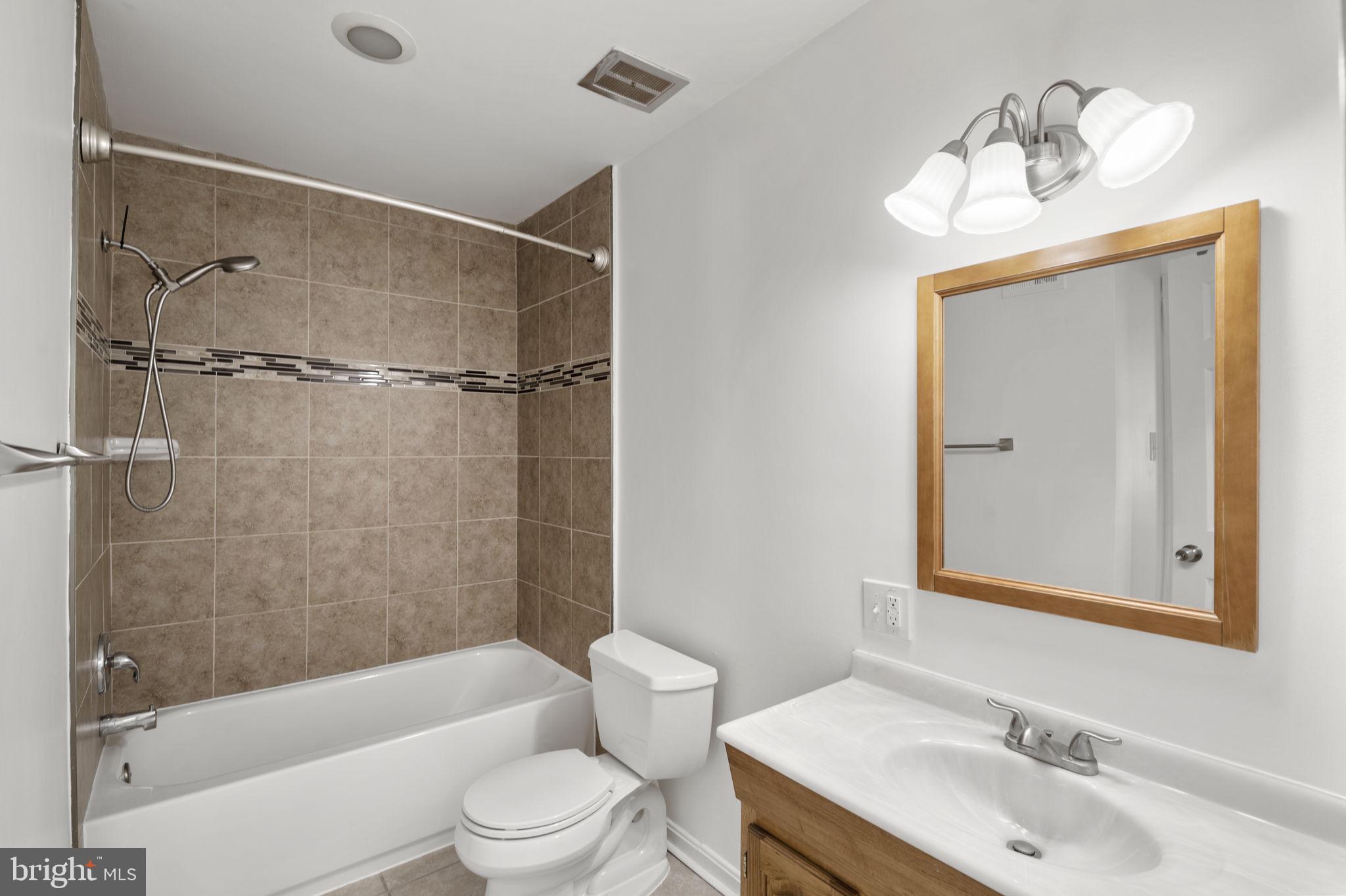 2407 ALSOP COURT