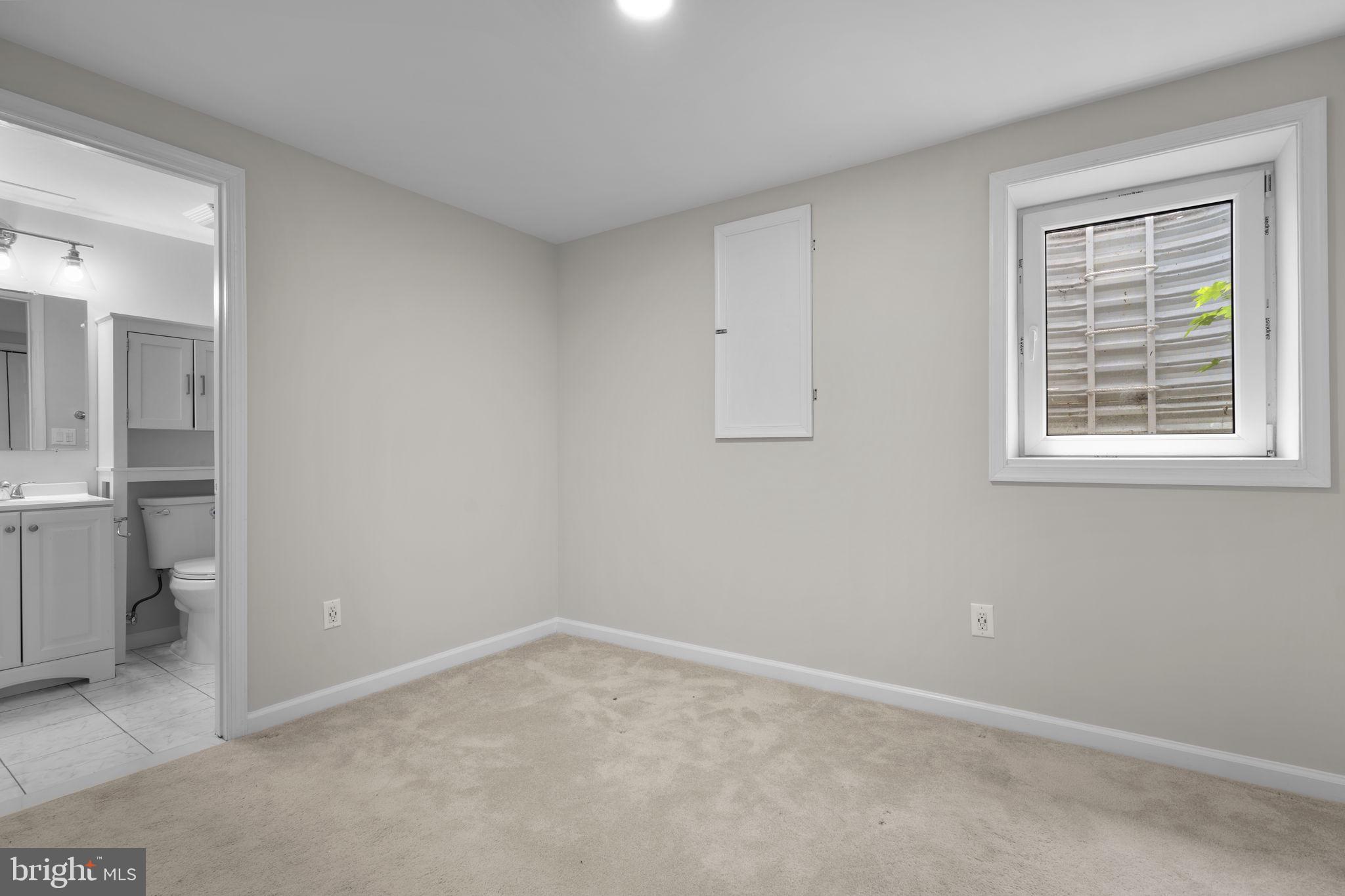 2407 ALSOP COURT